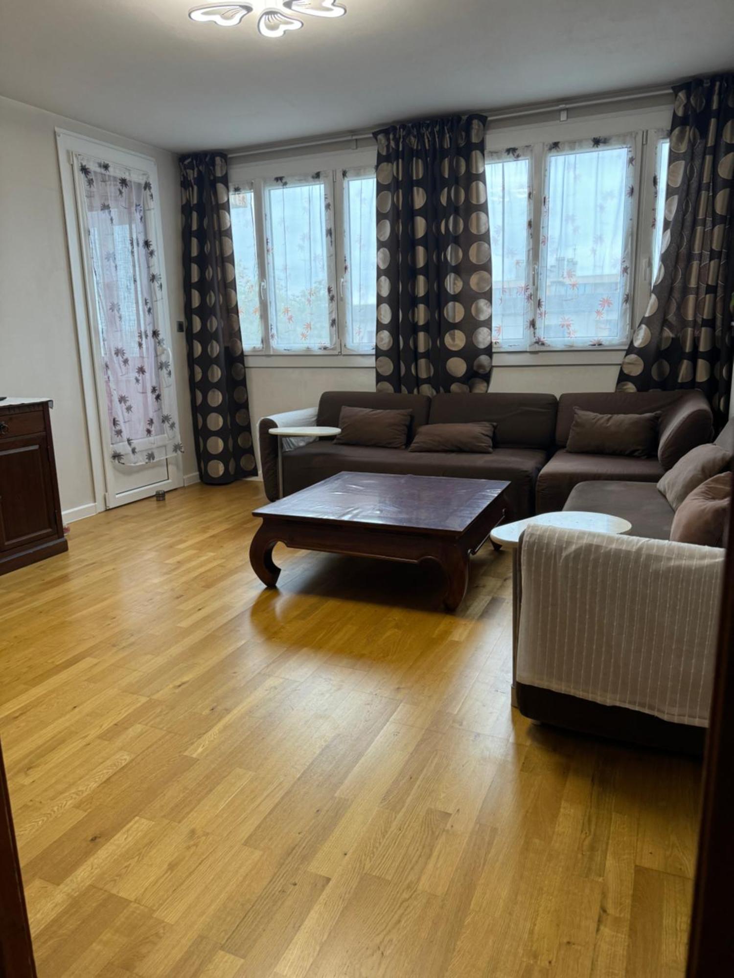 Appartement Periurbain De Paris Et Versailles Les Clayes-Sous-Bois Exterior photo